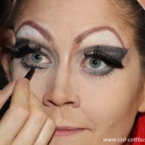 16.09.2014 | Dragqueen-Workshop