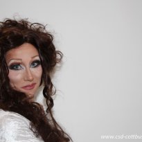 16.09.2014 | Dragqueen-Workshop