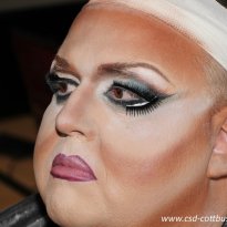 16.09.2014 | Dragqueen-Workshop