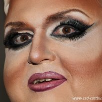 16.09.2014 | Dragqueen-Workshop