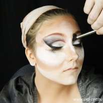 23.06.2018 | Dragqueen-Workshop