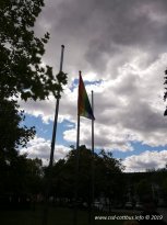 13.05.2019 | Regenbogenfahnenhissung und Ausstellungseröffnung am LASV Cottbus