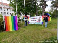 13.05.2019 | Regenbogenfahnenhissung und Ausstellungseröffnung am LASV Cottbus